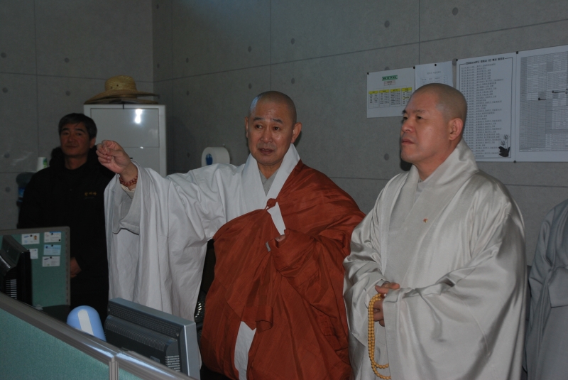 2011.01.06_범어사 화재 방문 (31)